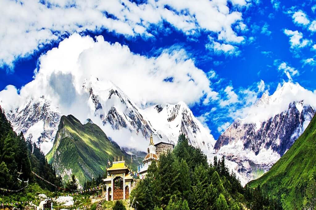 Manaslu Tsum Valley Trek