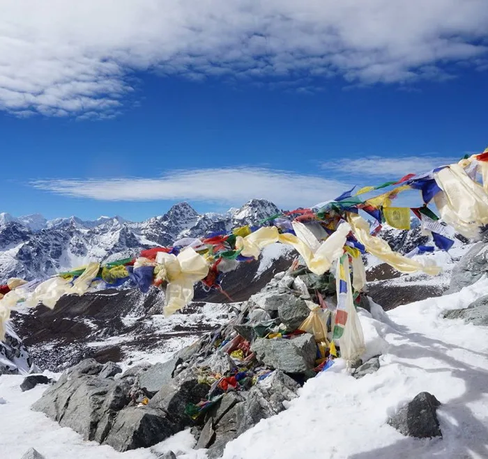 Gokyo Chola Pass Trek